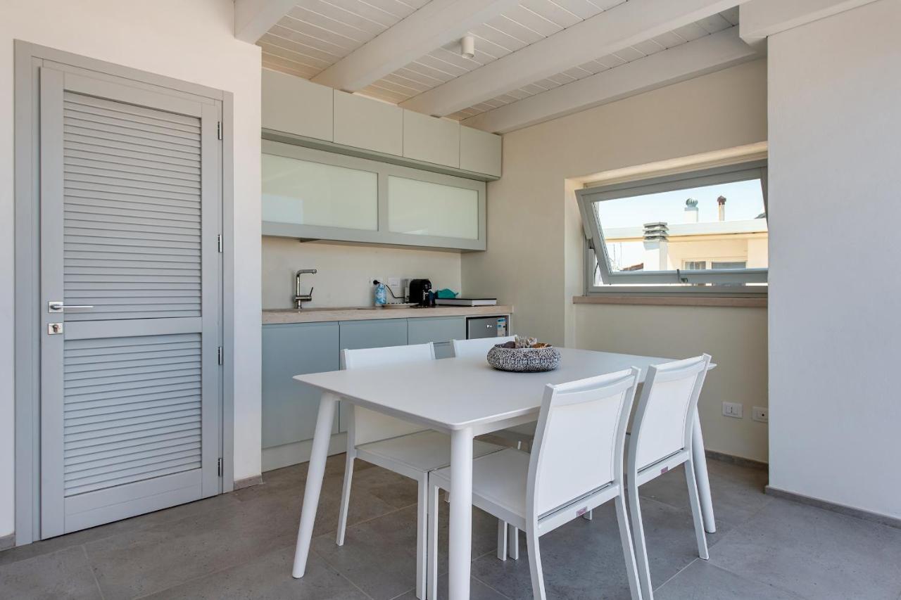 Belvedere Apartment & Pool - Housea Полиняно а Маре Екстериор снимка