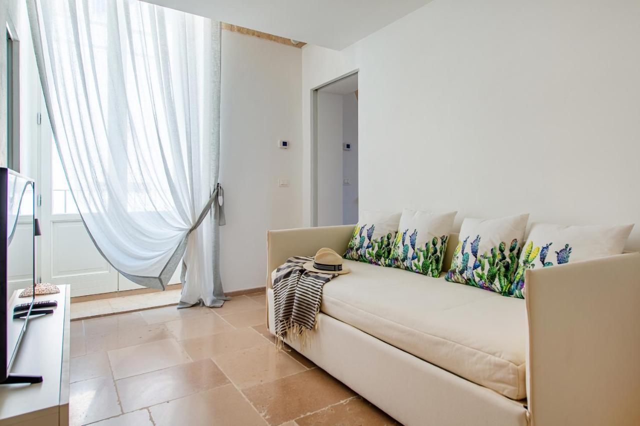 Belvedere Apartment & Pool - Housea Полиняно а Маре Екстериор снимка